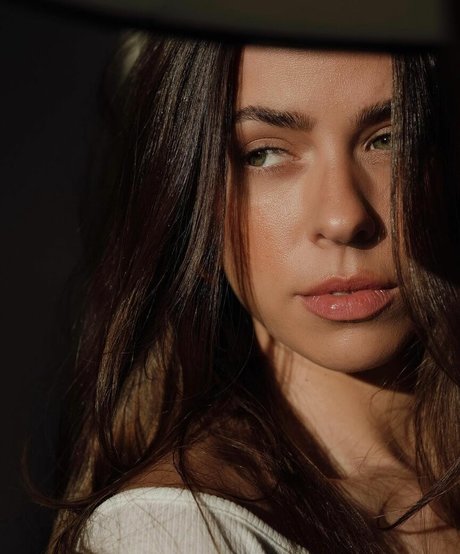 金髪のホットな妻オンリーファンズ 無料セクシー 画像