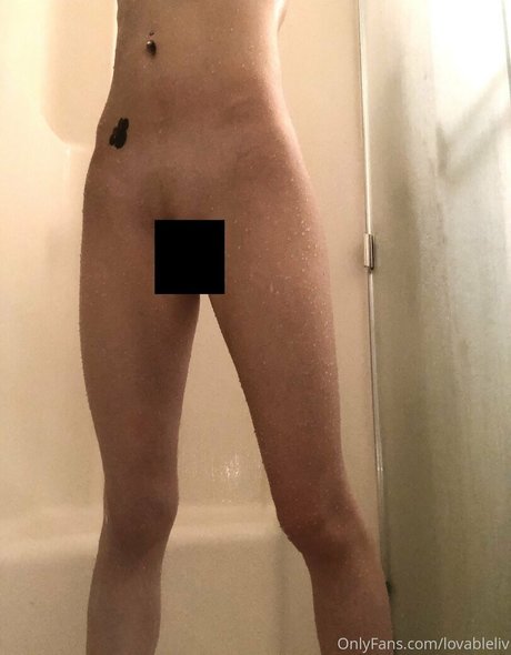 lovableliv エロティックなポルノスター ギャラリー