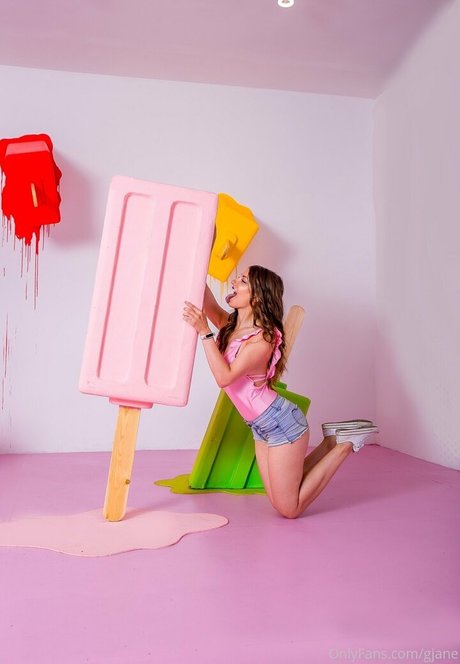 gjane 可愛い女優 写真