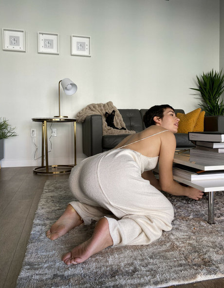 ニューハーフが男とセックスするオンリーファンズ アートヌード 画像