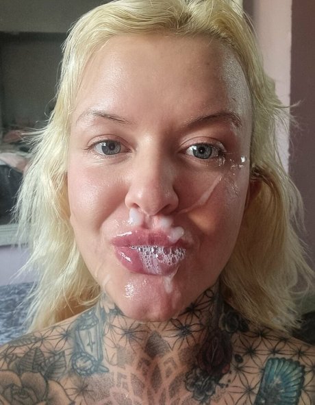 Katherine Masterman ホットなモデル ギャラリー