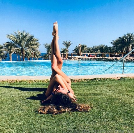 巨乳熟女オンリーファンズ 無料 画像