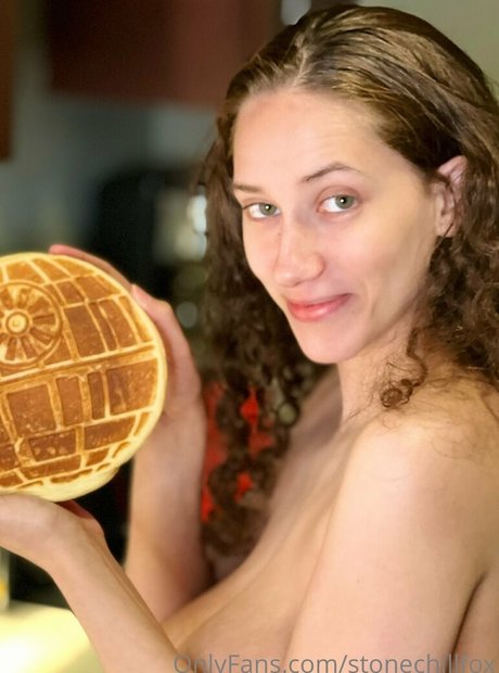 stonechillfox ポルノモデル 写真