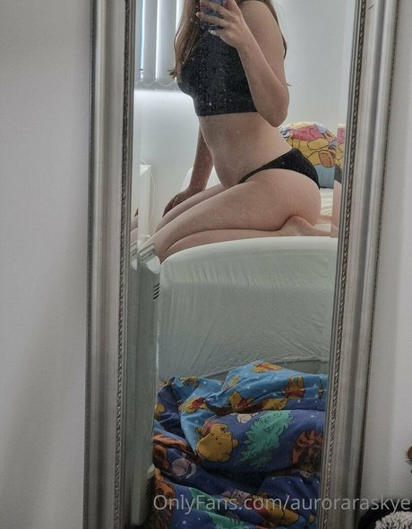 auroraraskye トップ女優 ギャラリー