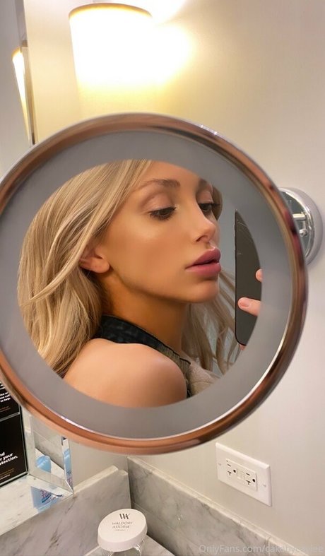 lifewithcay 女優 アーカイブ