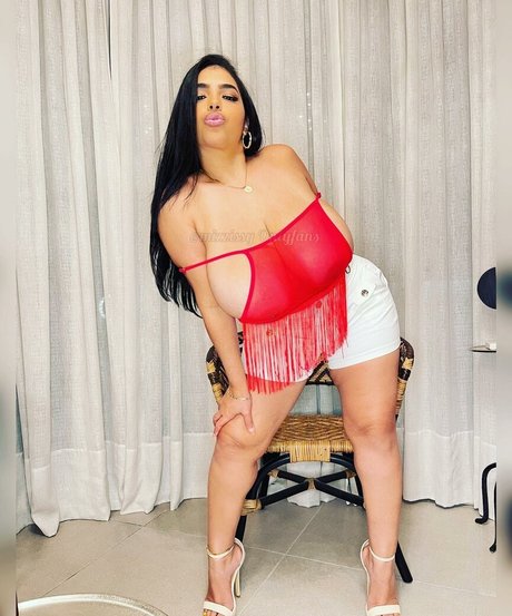 mizzissy ポルノモデル 画像