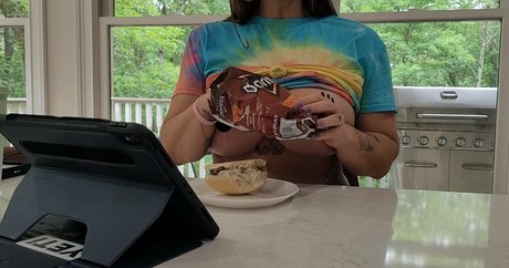 ASMRDailyRoutine トップモデル 写真