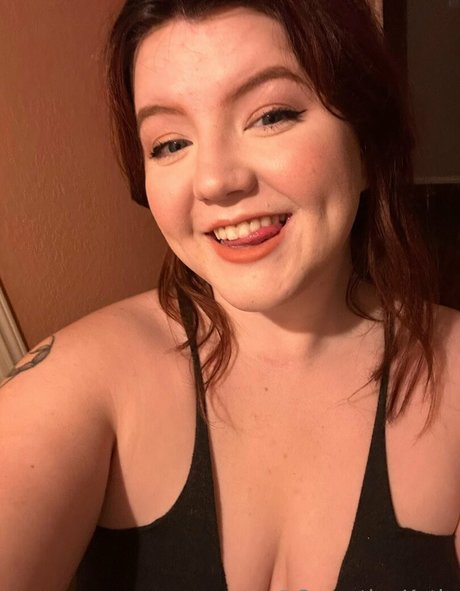 carnationkatie エロティックなスター 写真