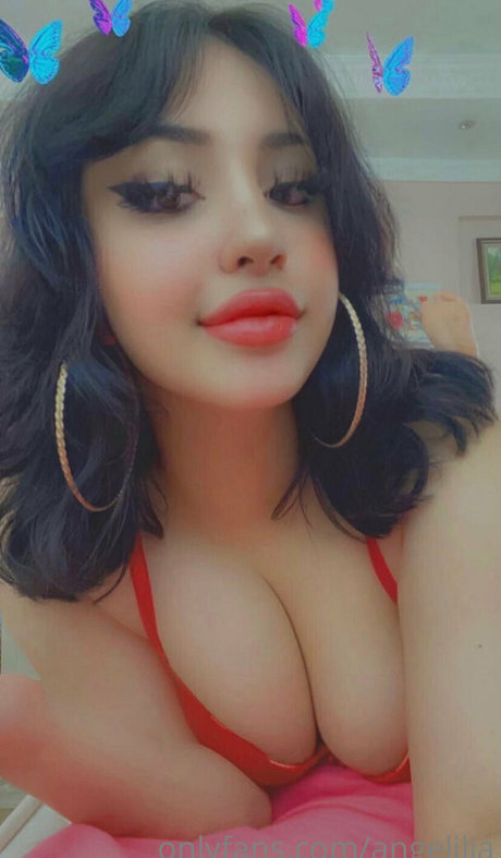 angelilia トップモデル 写真