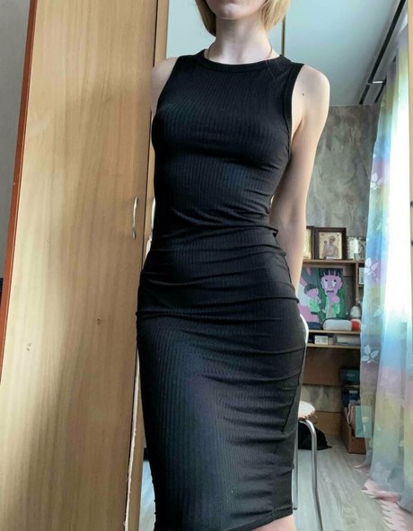 lilu marlow ポルノスター ヌード 写真