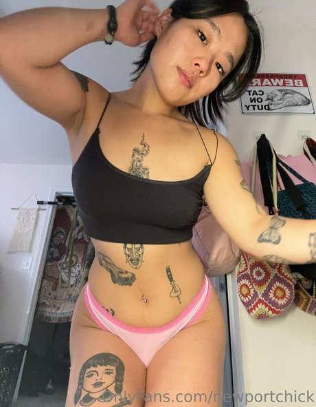 オイルを塗った巨乳オンリーファンズ アダルト無料 写真