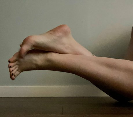 porcelainpads ヌード女優 ギャラリー