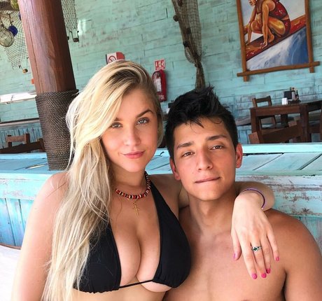 natnevv 裸モデル 画像