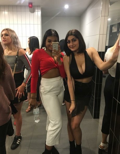 切断者オンリーファンズ xxx 写真