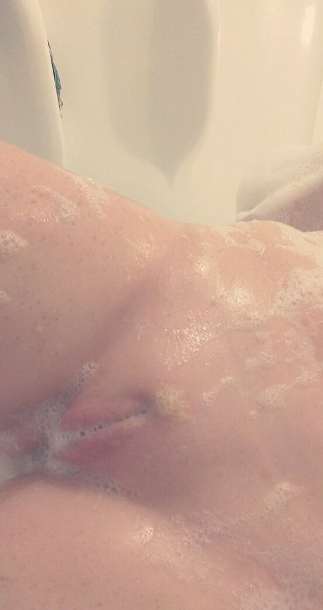 巨乳ランジェリーオンリーファンズ 美しい 画像