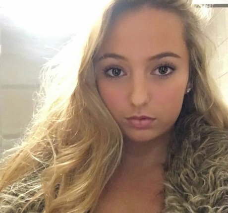 Kimi McFarland セックス女優 画像