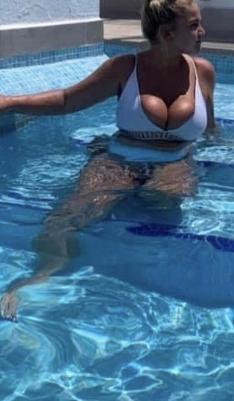 貞操帯オンリーファンズ ポルノ 画像