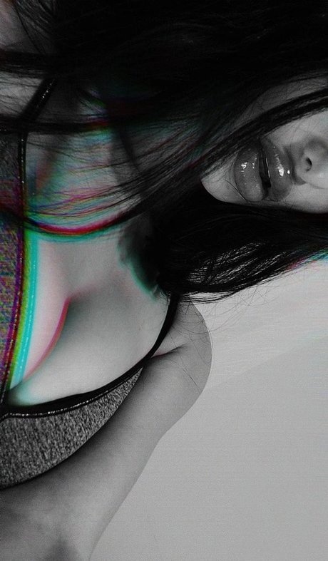 フェラチオ ティーン オンリーファンズ エロチック 画像