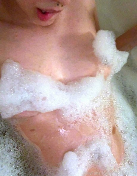 embermarley ポルノスター ホット 画像