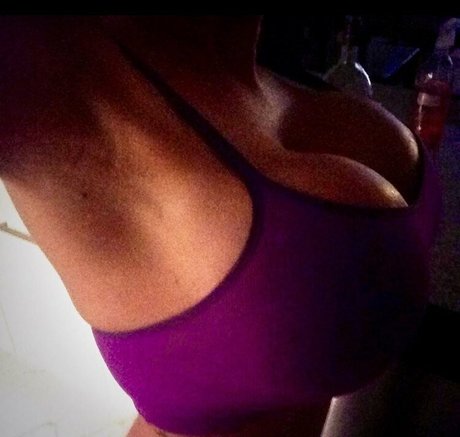 曲線美のxxx オンリーファンズ 無料アダルト 写真