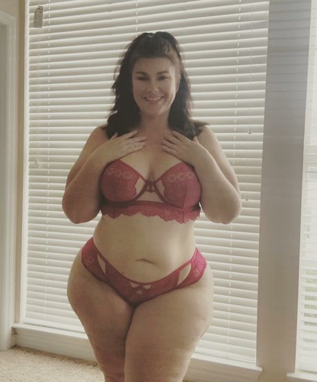 Crystal McBootay スター 写真