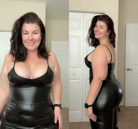 Crystal McBootay 裸のスター 写真