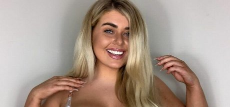 アウトドア 熟女 オンリーファンズ 無料エロ 写真