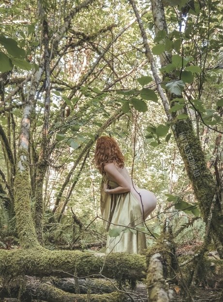 hotassredhead エロティックなスター 写真