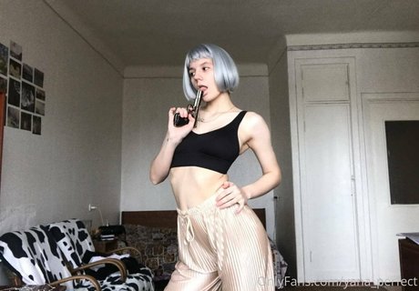 足 熟女 オンリーファンズ 無料アダルト 画像