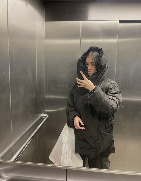 金髪オナニーオンリーファンズ 美しいポルノ 写真