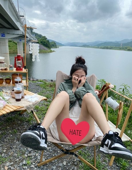 jenasis ポルノモデル ギャラリー