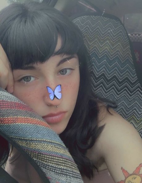 rhiannnonrose 無料女優 画像