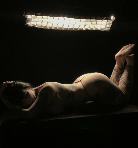 monicazamoraofficial HDスター 写真