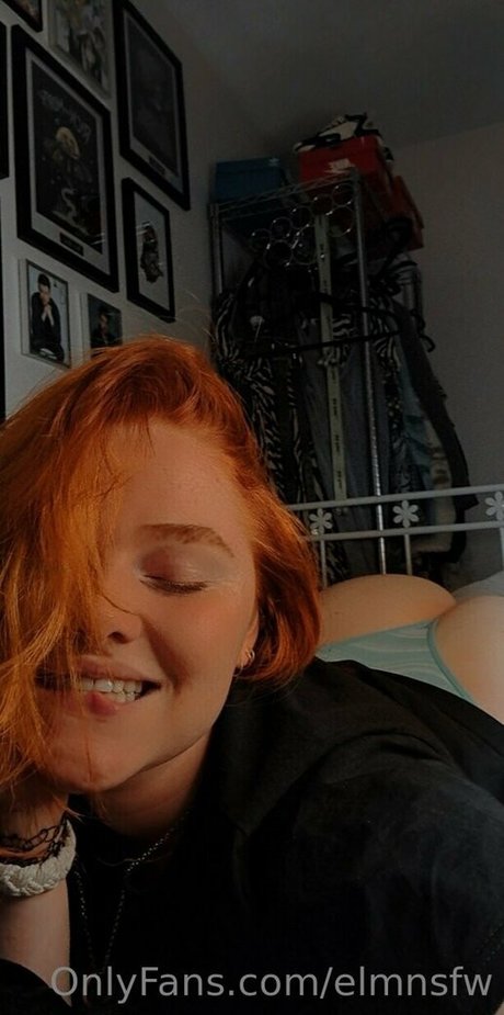 elmnsfw かわいいモデル 写真