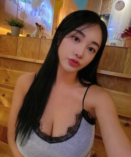 プッシー尻オンリーファンズ アダルト 写真