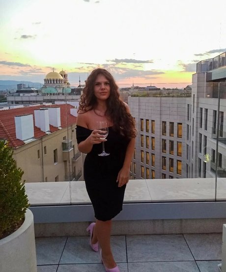 Eliza Stefanova アダルトスター ギャラリー