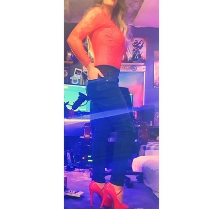 danni92 裸のポルノスター 写真