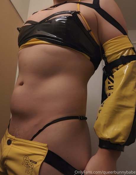 金髪の顔射オンリーファンズ ホットセクシー 写真