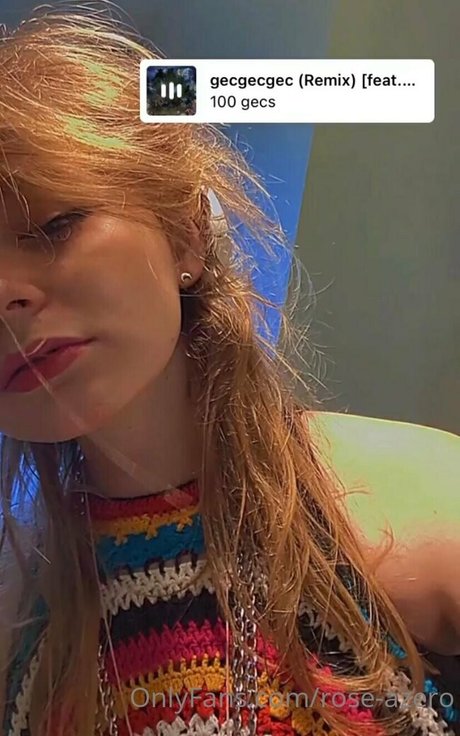 rose azero スター 裸 写真