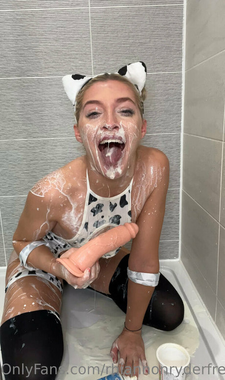 rhiannonryderfreepage ポルノスター 写真