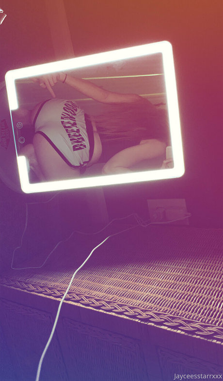 陸軍の熟女オンリーファンズ 無料裸 アーカイブ