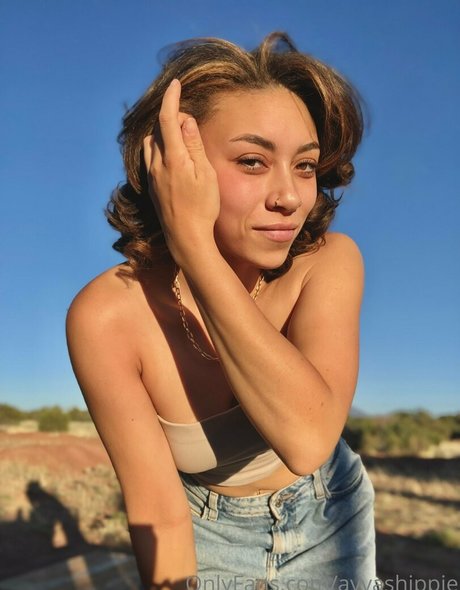 ayvashippie ポルノ女優 画像