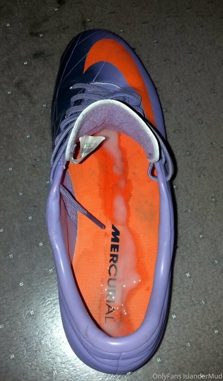 巨乳オナニーオンリーファンズ 裸 写真