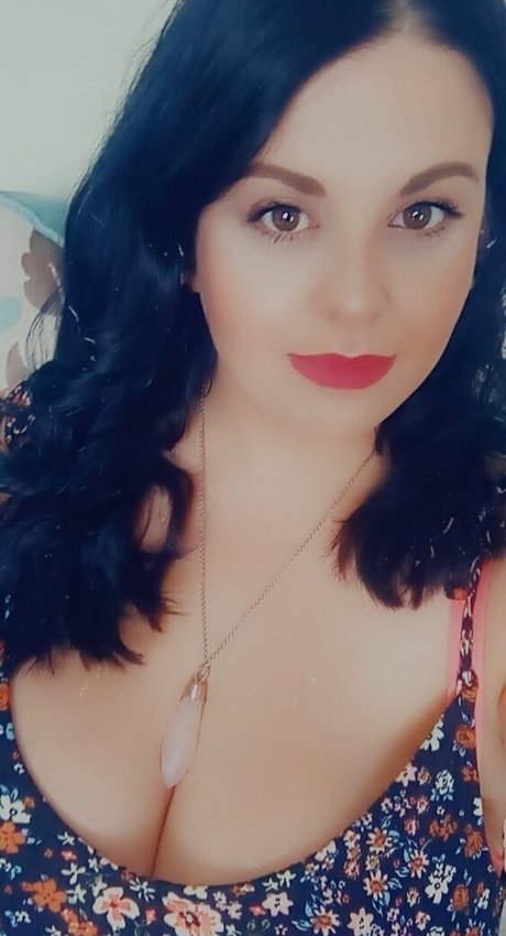 曲線美の女の子オンリーファンズ ヌード アーカイブ