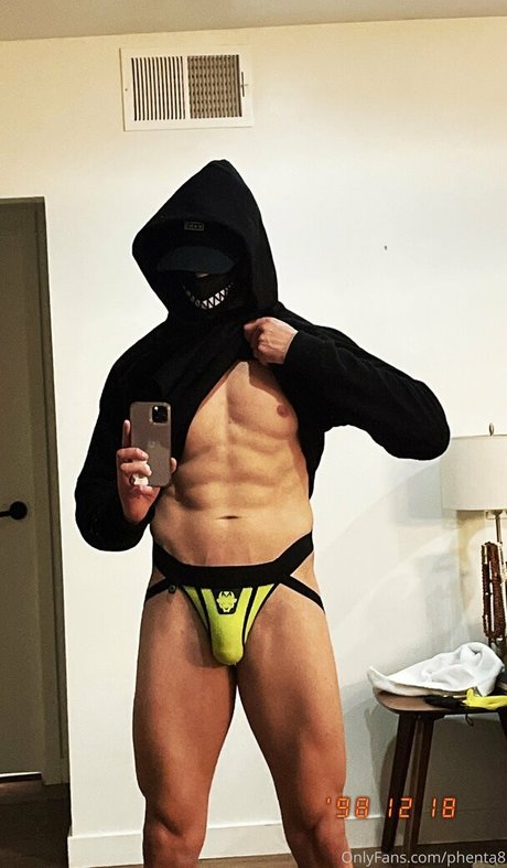 ティーンフィンガリングオンリーファンズ ホットヌード 写真