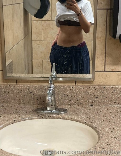 carmennl0ve ポルノスター エロティック 写真