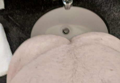 メコスジのオンリーファンズ ポルノ 画像