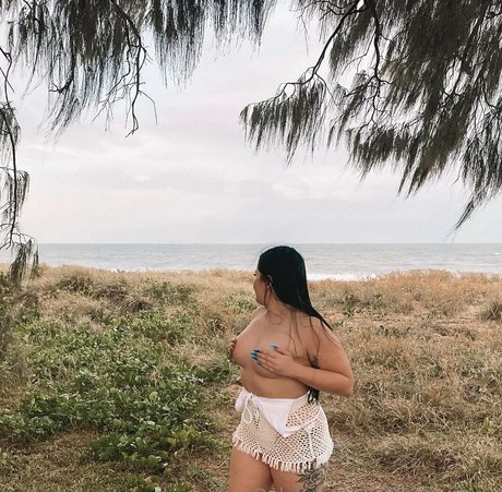 金髪のホットな妻オンリーファンズ ポルノ 写真