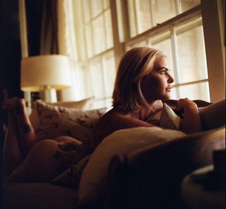 美しいベイビーオンリーファンズ xxx ギャラリー