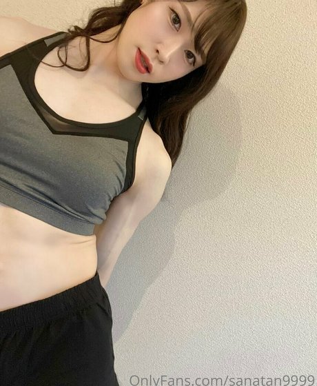 小柄なラテン系オンリーファンズ ヌード 画像